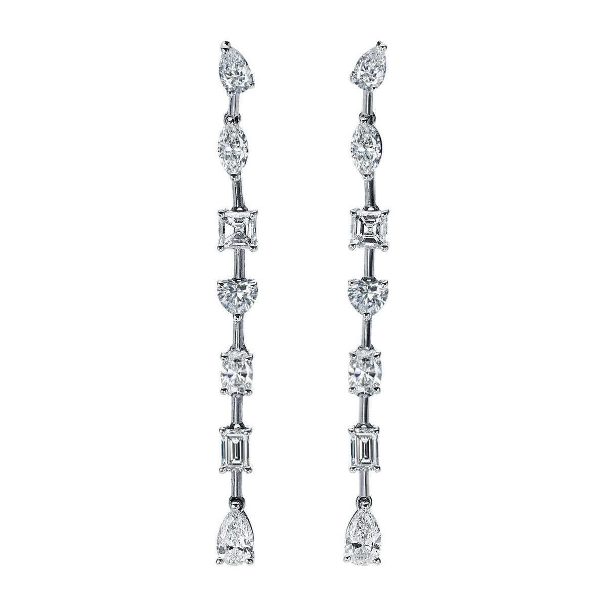 Packshot - Multi shape diamond earrings in whitew gold 18k