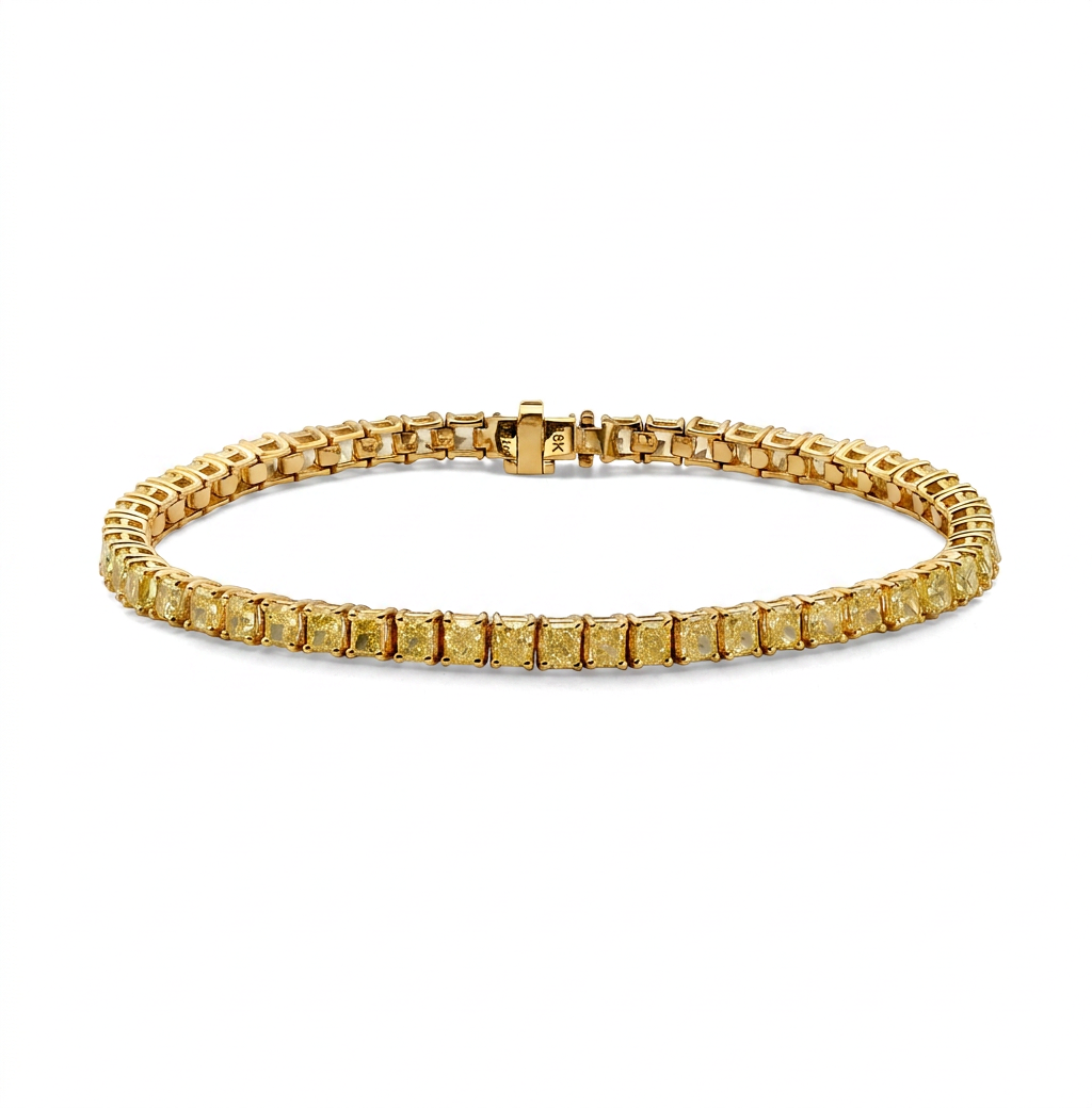 Yellow diamonds often lose their impact when set in white metal, which is why we leaned in — bracelet packshot, Full bracelet view