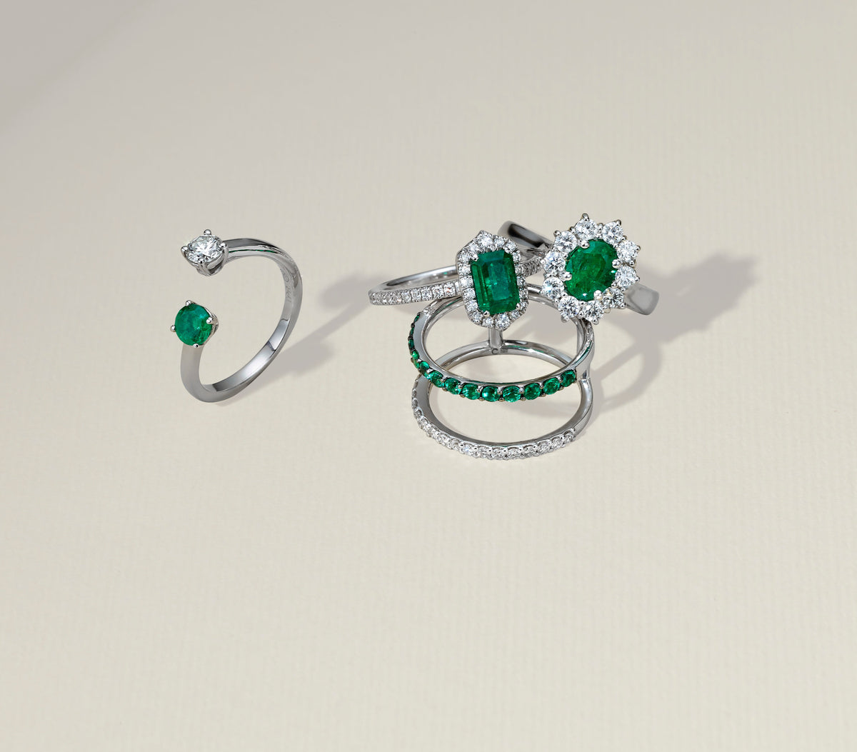 Green emerald 18k white gold rings