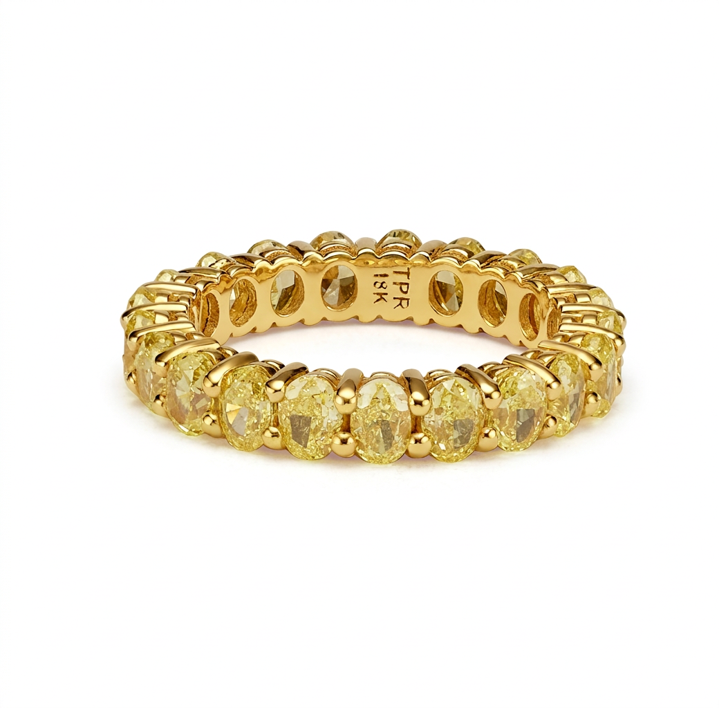 **A RADIANT LEGACY CAPTURED IN GOLD** — ring packshot, Front view
